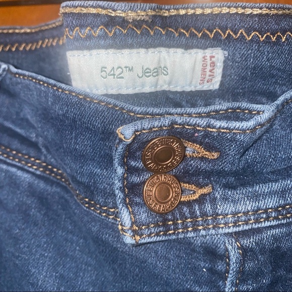 Levis 542 Shorts Womens plus Size 20 Blue Denim Bermuda - Picture 4 of 5